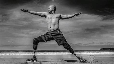 Legless Wounded Warrior Dan Nevins Trains Hundreds In Yoga Elaine Quijano Reports Cbs News