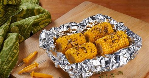 Learn how to cook corn on the cob 6 different ways! Oven Roasted Parmesan Corn on the Cob