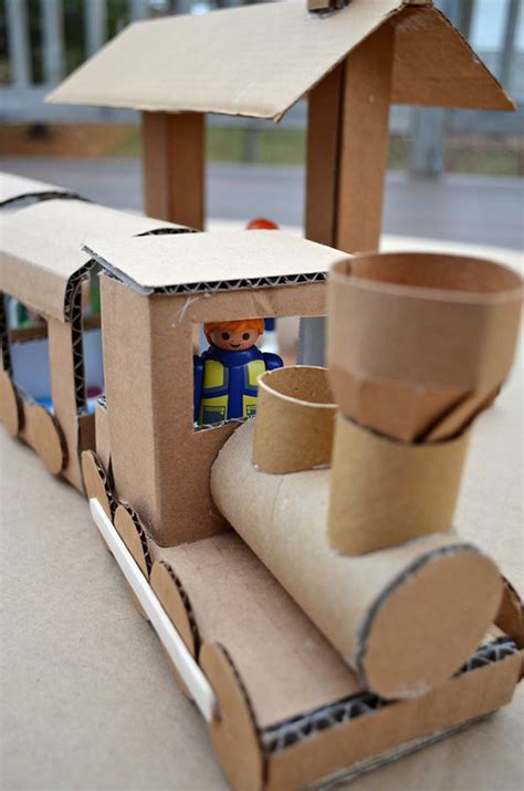 These differences may seem small to those outside of the industry, but anyone in the shipping and packaging business knows how important the difference can be. 15 Cute and Easy DIY Cardboard Toys Ideas your Kids Will Love