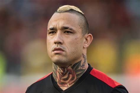 Mantente informado con las últimas noticias, videos y fotos de radja nainggolan que te brinda univision | tudn univision. Foot - Transferts - Transferts : Radja Nainggolan de ...
