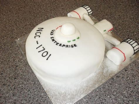 Star Trek Uss Enterprise Birthday Cake For My Brother Special Cake