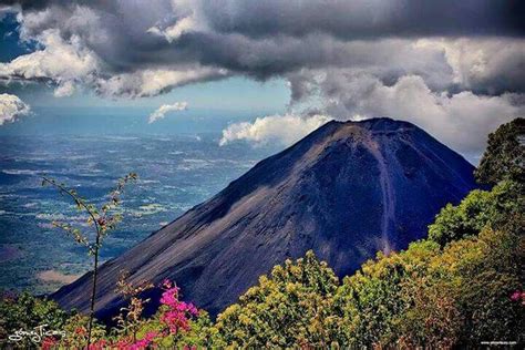 Volcán De Izalco Sonsonate El Salvador Foto De Humberto Pineda