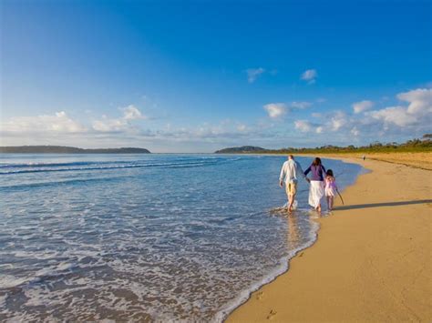 Broulee Beach Nsw Holidays And Accommodation Things To Do Attractions