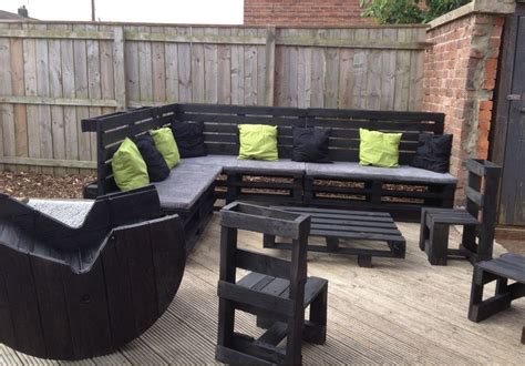 Pourquoi opter pour un salon en palette pour sublimer votre jardin ? Fabriquer un salon de jardin en palette : 30 Photos et ...