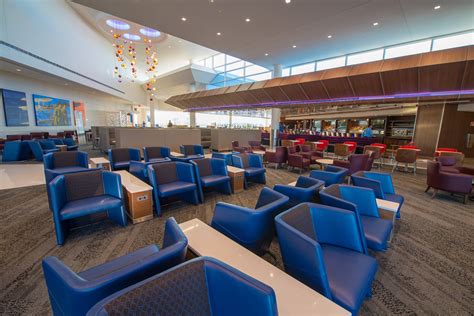 Their expanded airport menu includes fish tacos, empanadas, and strong cuban coffee. Delta Unveils Flagship Delta Sky Club at Atlanta's ...