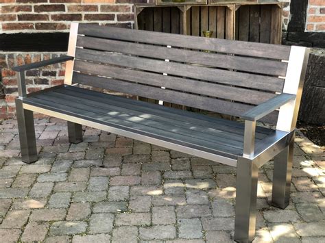 Swift and bic codes are used all over the world to identify bank branches when you make international payments, ensuring your money gets to the right place. Edelstahl Bank Plaza "BIG"mit Rückenlehne und Armlehnen ...