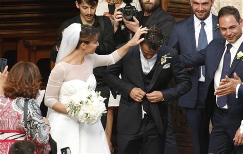 Fabio fognini y flavia pennetta, una de las parejas más conocidas en el mundo del tenis, han sido los elegidos para convertirse en la imagen de marca de emporio armani. Flavia Pennetta e Fabio Fognini, nozze a Ostuni per i due ...