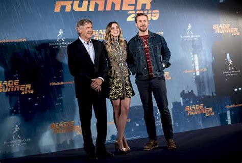 Ladies & gents, this is why science fiction is my favorite genre of film. The Cast of "Blade Runner 2049" Do Varying Levels of ...