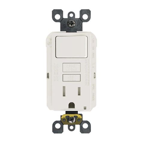 Leviton 15 Amp Tamper Resistant Combination Switch And Outlet White