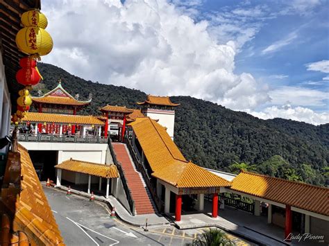 Chin swee caves temple (çince : Why to Visit Chin Swee Caves Temple When in Genting Highlands