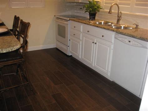 Applied to porcelain and ceramic tile, the looks and styles can range from rustic, distressed, weathered and reclaimed to modern and antique, and even a parquet plank look. Ceramictec - Tampa Porcelain Plank "Wood Look" Tile ...