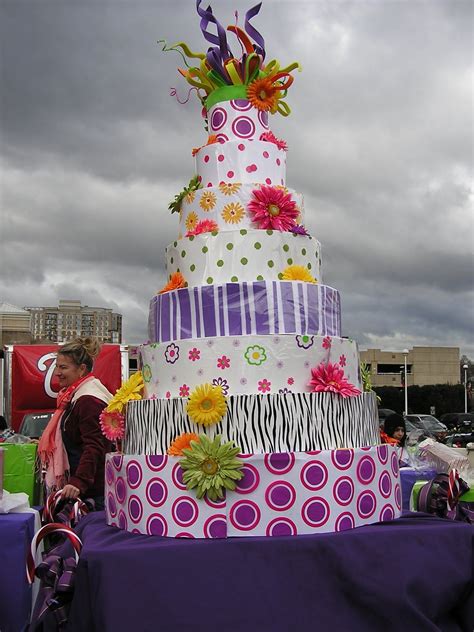 Birthday Cake Float For A Parade Cake Floats Ideas Para El Hogar Pinterest Para El