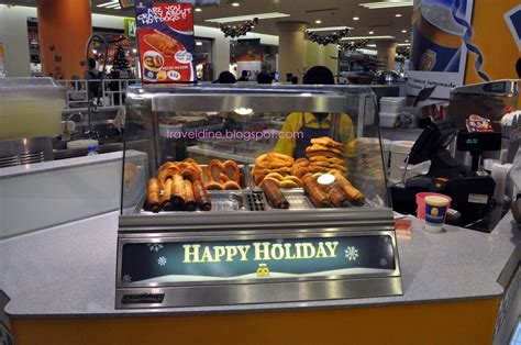 Filling the air with that heaven scent since 1988. Travel and Dining Experience: Auntie Anne's, 1 Utama