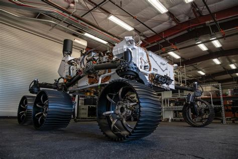 Последние твиты от nasa's perseverance mars rover (@nasapersevere). NASA Perseverance Rover's Earthly Twin Moved to Mars Yard ...