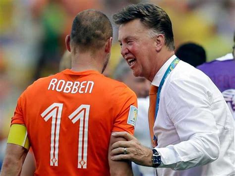 fifa world cup dutch media debates controversial arjen robben penalty vs mexico fifa world