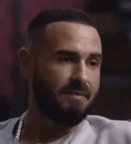 Where to find trendy, relevant, exciting gifs & memes. Meme Wtf GIF by Pajane - Find & Share on GIPHY