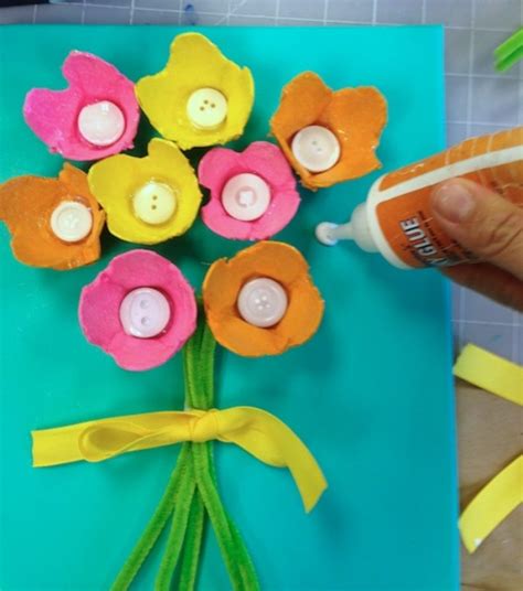 Beautiful Diy Egg Carton Flowers To Make With Kids Kidsomania