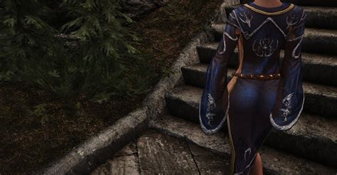 Lhs Nocturnal Robe Hd Remaster At Skyrim Special Edition Nexus Mods