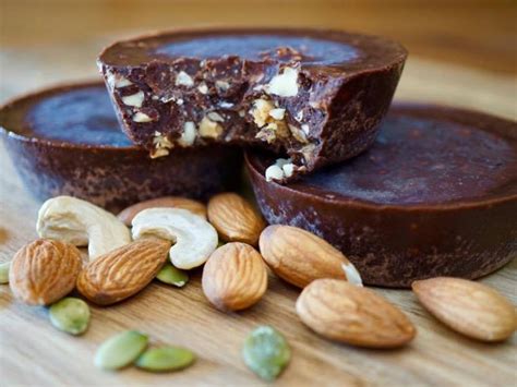 Depending on how people use peanut butter in their diet, it can help them lose weight, or put on pounds during weight training or bodybuilding. Keto Diet Meal Plan » PEANUT BUTTER CUPS