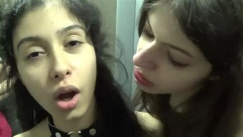 Анальный трах и секс втроем в лифте русское порно приятного просмотра трах секс
