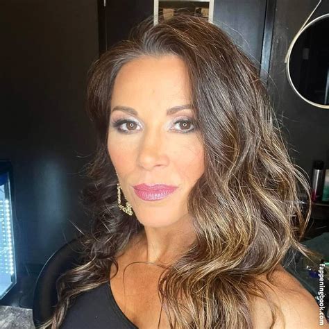 Mickie James Michelejames Nude Onlyfans Leaks The Fappening Photo