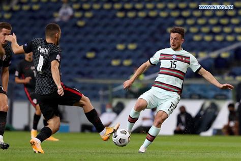 Diogo josé teixeira da silva (born 4 december 1996), known as diogo jota, is a portuguese professional footballer who plays as a forward for premier league club liverpool and the portugal. View Diogo Jota Portugal PNG - Gambar Ngetrend dan VIRAL