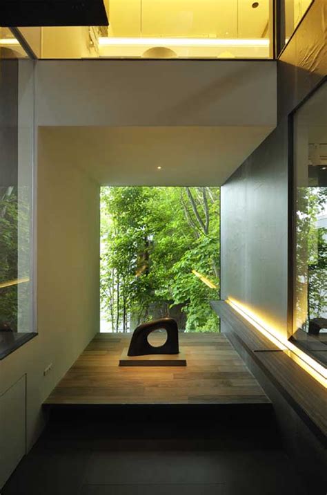 Inside a modern japanese home! Contemporary Japanese House Design - Boukyo House - DigsDigs