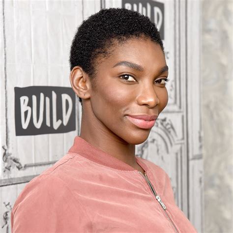 22 Michaela Coel Haircut Pavithrakiyara