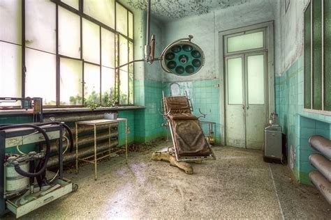 In this map it's your job to explore an abandoned hospital. Photographing a Creepy and Abandoned Hospital - Urban ...