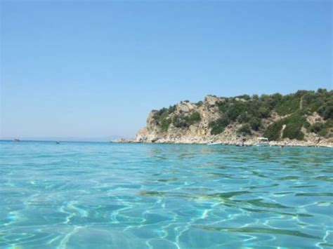 Μία όαση στην αγκαλιά της χαλκιδικής με κατάλευκη άμμο και καταγάλανα νερά. Παραλίες της Αμμουλιανής - Ammouliani Hotel