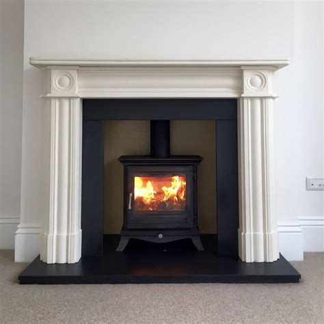 Chesneys Beaumont 5 Wood Burning Stove With Regents Limestone Surround