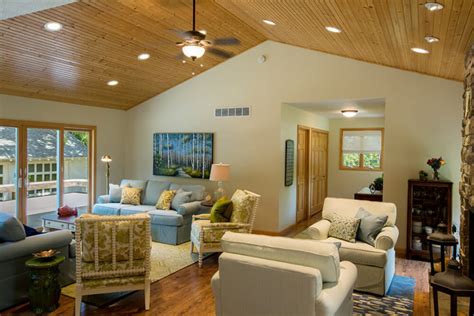 Vaulted Ceiling Coloma Cottage