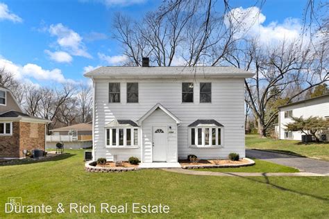 1064 S Edgewood Ave Lombard, IL House for Rent | Rentable