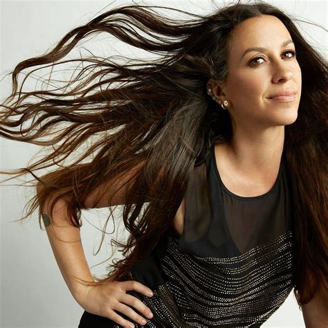 Alanis Morissette I D Like To Say Sorry To My Ex Boyfriends Life