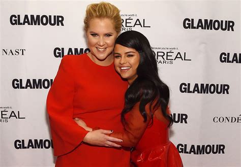 How Did Selena Gomez And Amy Schumer Become Friends The Singer Tells The Comedian I M Obsessed