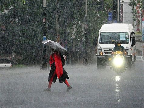 Read latest kerala news in malayalam about kerala politics, entertainment, sports, crime, weather and many more at malayalam.indianexpress.com. Photos: Southwest monsoon keeps its date with Kerala ...