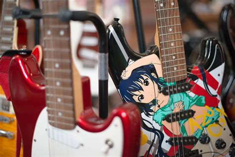 贈られたギター Awarded guitar 豊郷小学校旧校舎群 Toyosato Elementary S Flickr