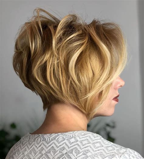 30 Best Chin Length Hairstyles Thatll Be Trending In 2020 Blunt Bob