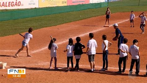 Democratização Projeto No Oeste Paulista Leva O Beisebol Para Crianças Da Rede Pública De