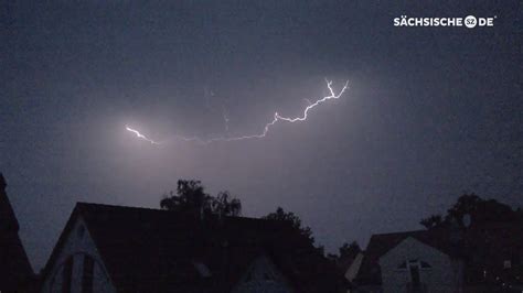 Unwetterwarnungen für deutschland in den nächsten 24 stunden ▶ entwicklung der wetterlage ✓ unwetter erneut möglich. Unwetter in Sachsen - YouTube