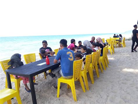 Great place for traveler and food hunter to take a rest permandangan ringkas sekitar pantai penarik di salah sebuah kedai celup tepung viral. Mr Celup Tepung Station : Restoran Dekorasi Cantik dan ...