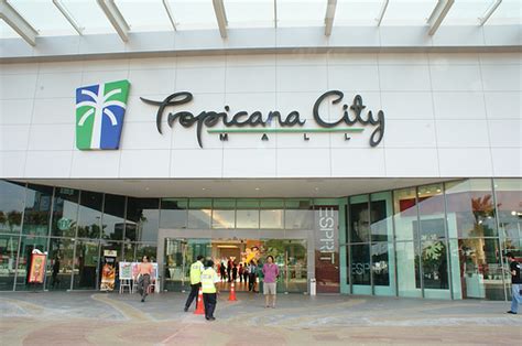 It's a point of view, a way of life. Papa Mama dan Baby LOVA: Visit to Tropicana City Mall