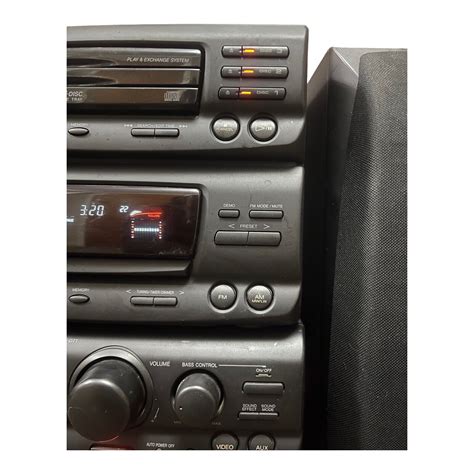 JVC MX-D7T Compact Component Stereo System 3 Disc CD Changer SP-D7