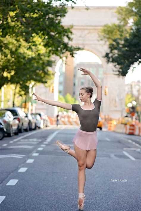 Dance Photographer Nyc Downtown Ballet Portraits Daisy Beatty Ballet Photography Poses