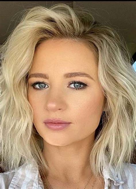 Adorable Blonde Hair Coor Shades For Women To Follow In 2020 Hair