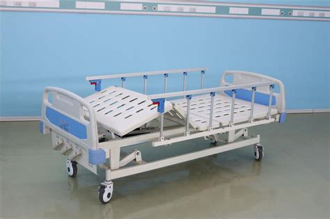 Crank Manual Hospital Bed Kangli Henan Kangli Medical Equipment Technology Co Ltd