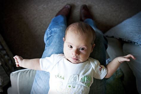Downův syndrom (také známý jako downův syndrom) je genetický problém chromozomu. Fotogalerie: Rodí starší ženy. Riziko vývojových poruch ...