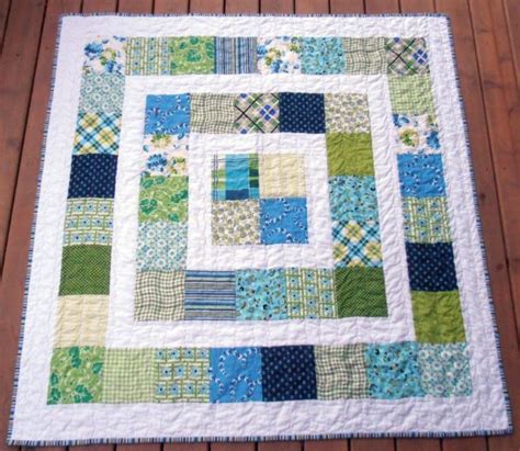 40 Easy Quilt Patterns For The Newbie Quilter Here's a lovely bunch of homemade quilts to make for your sweet little one, a few of them are so easy they're ideal projects for beginners.
