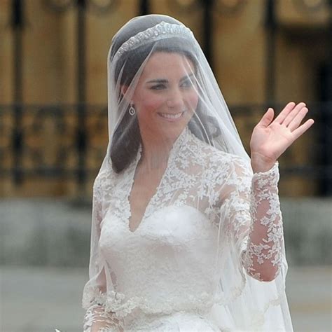 Since the wedding countless replicas of the dress have been produced. Kate Middleton's second wedding dress - Kate Middleton's ...