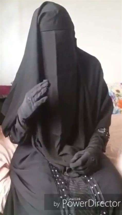 Pin By Samina Naqabwali On Burqa Niqab Fashion Niqab Arab Girls Hijab